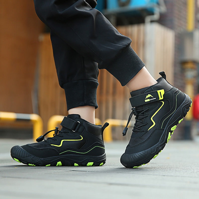 Autumn and Spring New Leisure Fashion Trend Versatile Mid Top Outdoor Children's Mesh Shoes Casual Shoes Anti slip Children's Shoes