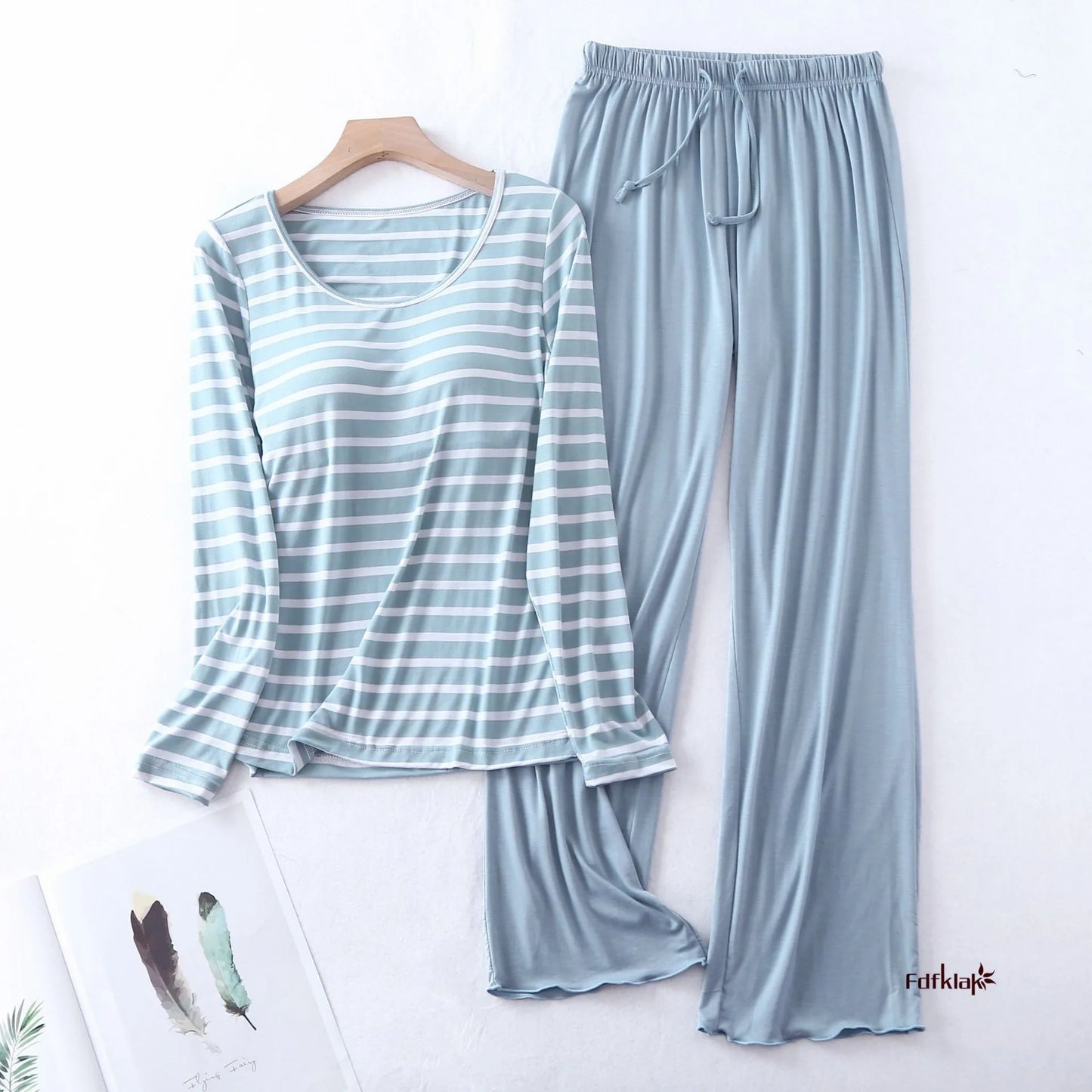 Casual Loose Pajamas for Women Long Sleeve Spring Autumn Pijamas Womens Sleepwear Bra pad Stripe Modal Ladies Set Pyjama Femme